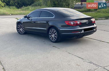 Купе Volkswagen CC / Passat CC 2008 в 