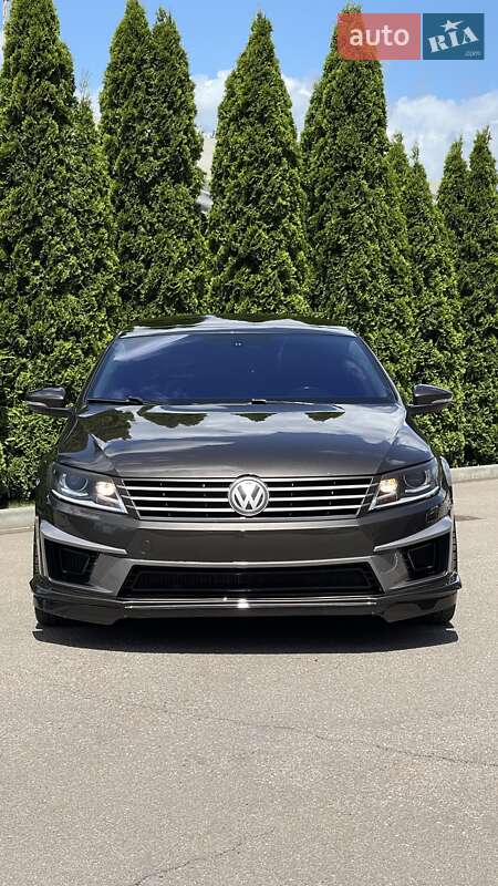Купе Volkswagen CC / Passat CC 2012 в Києві