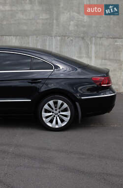 Купе Volkswagen CC / Passat CC 2013 в 