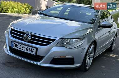 Купе Volkswagen CC / Passat CC 2008 в 