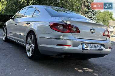 Купе Volkswagen CC / Passat CC 2008 в 