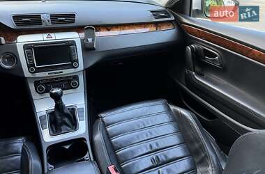 Купе Volkswagen CC / Passat CC 2008 в 