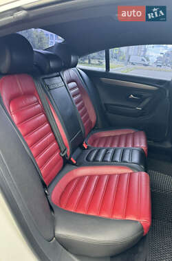 Купе Volkswagen CC / Passat CC 2012 в 