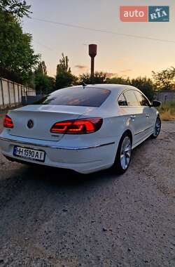 Купе Volkswagen CC / Passat CC 2014 в 