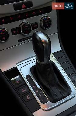 Купе Volkswagen CC / Passat CC 2012 в 