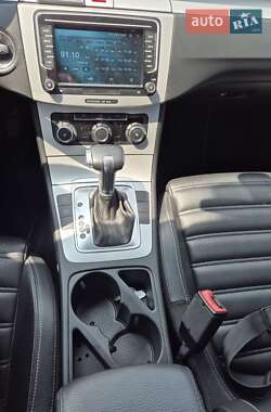 Купе Volkswagen CC / Passat CC 2009 в 