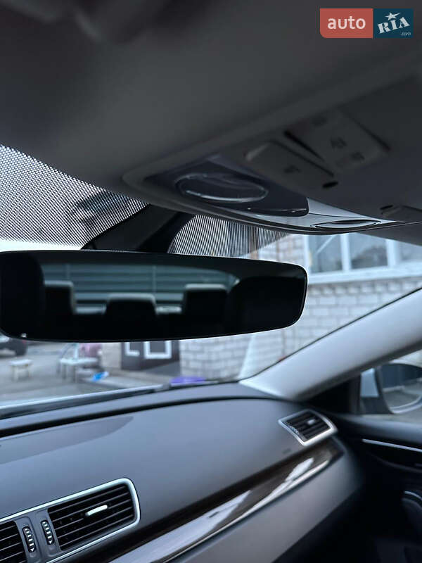 Купе Volkswagen CC / Passat CC 2016 в Киеве