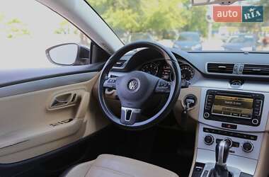 Купе Volkswagen CC / Passat CC 2013 в 