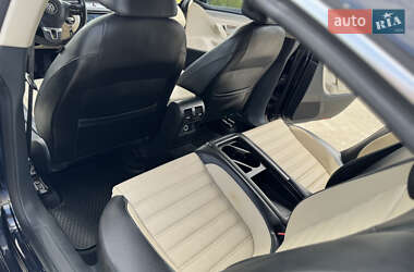 Купе Volkswagen CC / Passat CC 2009 в 