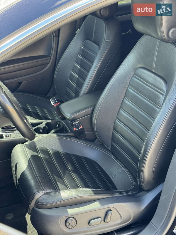 Купе Volkswagen CC / Passat CC 2014 в Лубнах