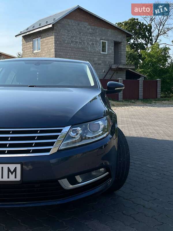 Купе Volkswagen CC / Passat CC 2014 в Стрию