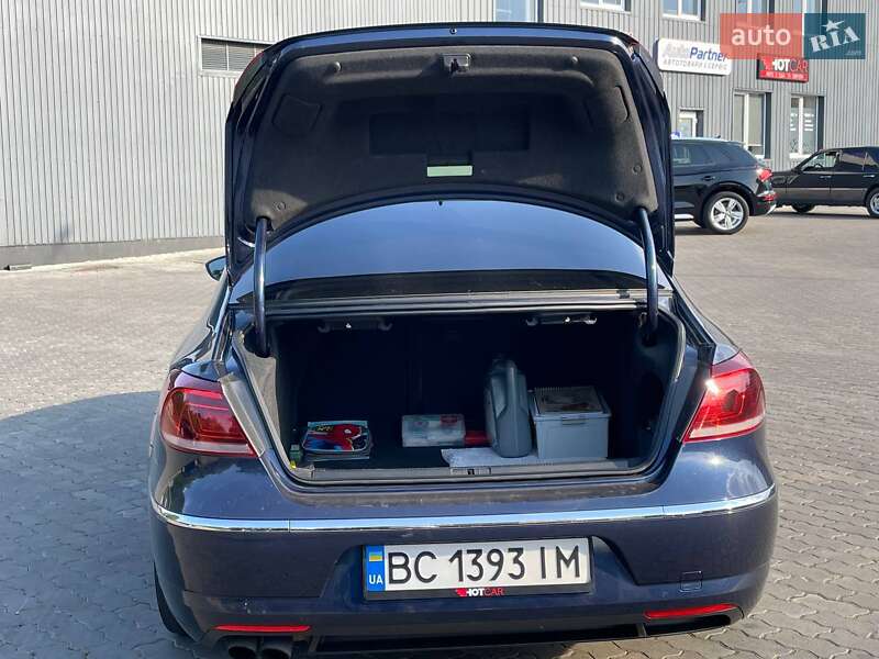 Купе Volkswagen CC / Passat CC 2014 в Стрию