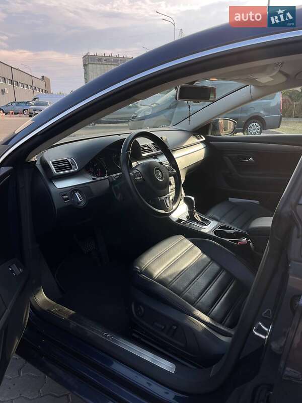 Купе Volkswagen CC / Passat CC 2014 в Стрию