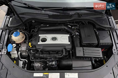 Купе Volkswagen CC / Passat CC 2015 в 