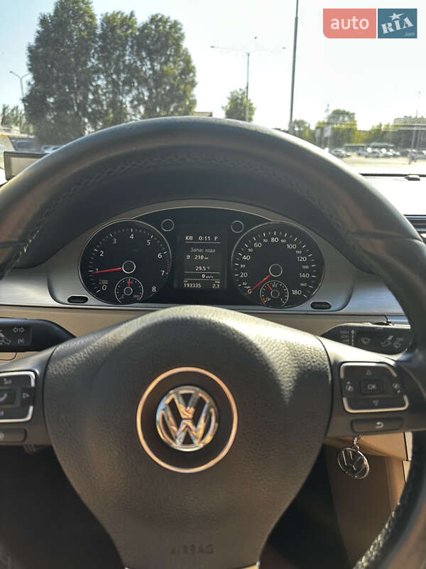 Купе Volkswagen CC / Passat CC 2012 в Днепре