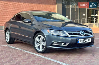 Купе Volkswagen CC / Passat CC 2013 в 