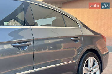 Купе Volkswagen CC / Passat CC 2013 в 