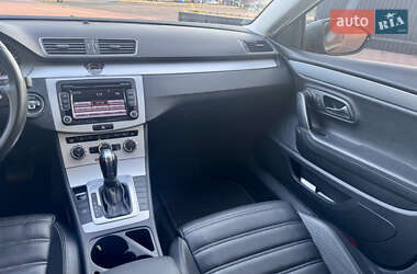 Купе Volkswagen CC / Passat CC 2013 в 