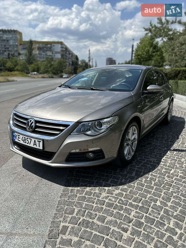Купе Volkswagen CC / Passat CC 2012 в Днепре