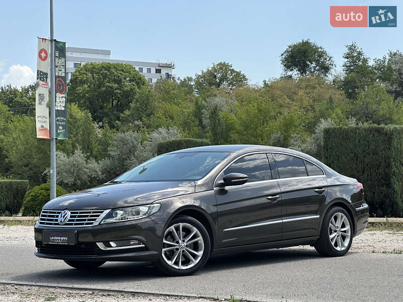 Купе Volkswagen CC / Passat CC 2012 в 