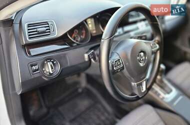 Купе Volkswagen CC / Passat CC 2013 в 