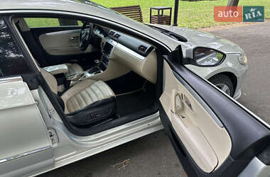 Купе Volkswagen CC / Passat CC 2009 в 
