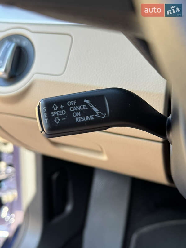 Купе Volkswagen CC / Passat CC 2015 в Киеве
