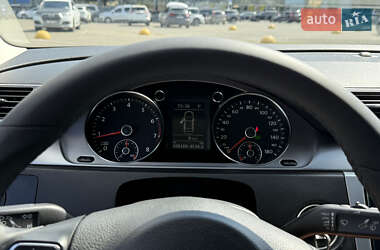 Купе Volkswagen CC / Passat CC 2012 в 
