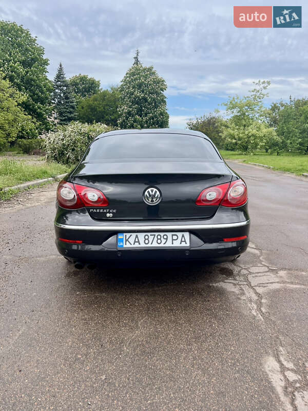 Купе Volkswagen CC / Passat CC 2010 в Киеве