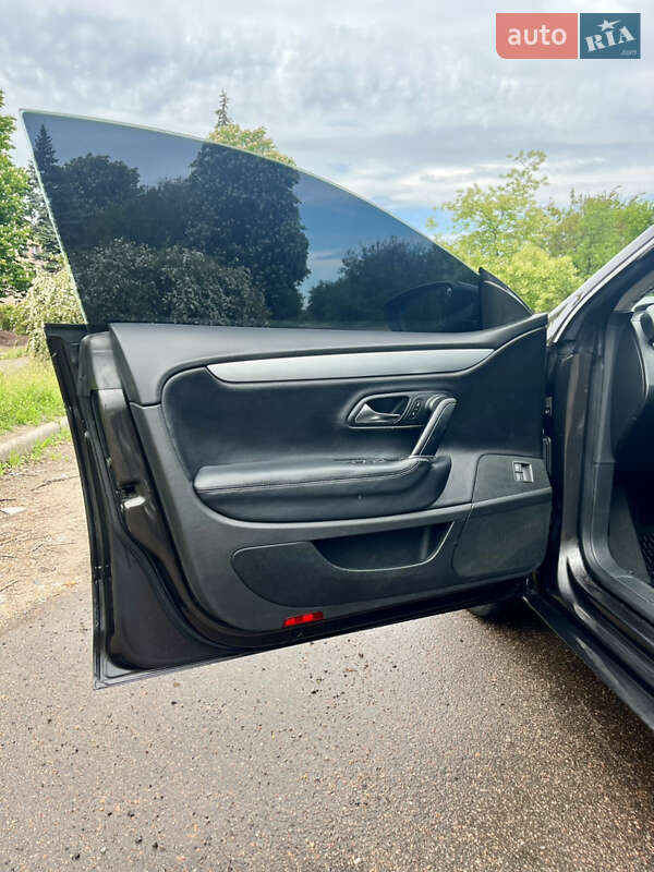 Купе Volkswagen CC / Passat CC 2010 в Киеве