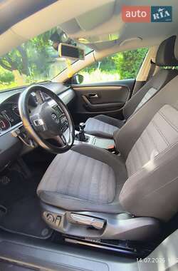 Купе Volkswagen CC / Passat CC 2010 в 