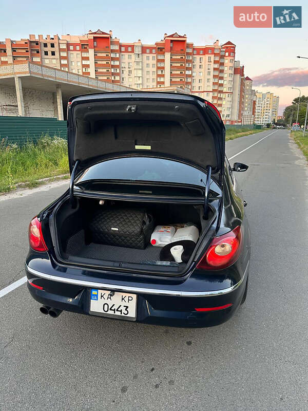 Купе Volkswagen CC / Passat CC 2010 в Киеве