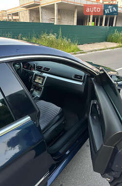 Купе Volkswagen CC / Passat CC 2010 в 