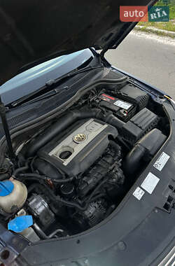 Купе Volkswagen CC / Passat CC 2010 в 