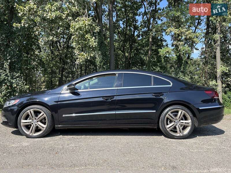 Купе Volkswagen CC / Passat CC 2012 в 
