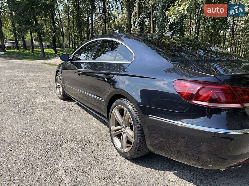 Купе Volkswagen CC / Passat CC 2012 в Киеве