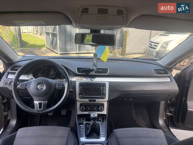 Купе Volkswagen CC / Passat CC 2011 в Киеве