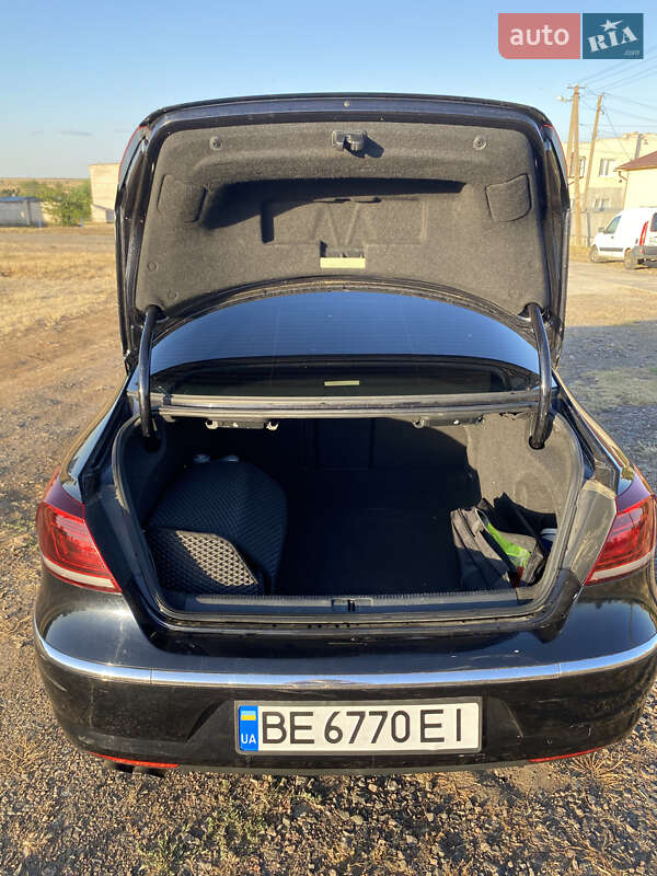 Купе Volkswagen CC / Passat CC 2012 в Николаеве
