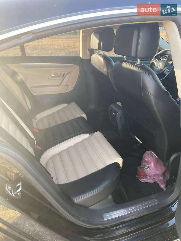 Купе Volkswagen CC / Passat CC 2012 в Николаеве