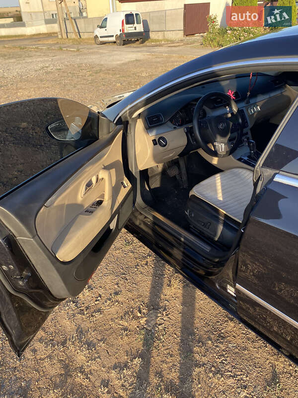 Купе Volkswagen CC / Passat CC 2012 в Николаеве