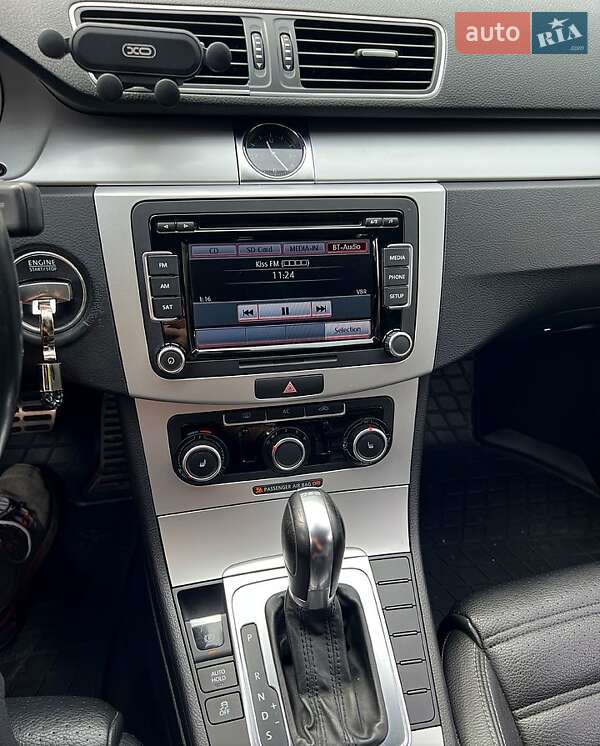 Купе Volkswagen CC / Passat CC 2011 в Львові