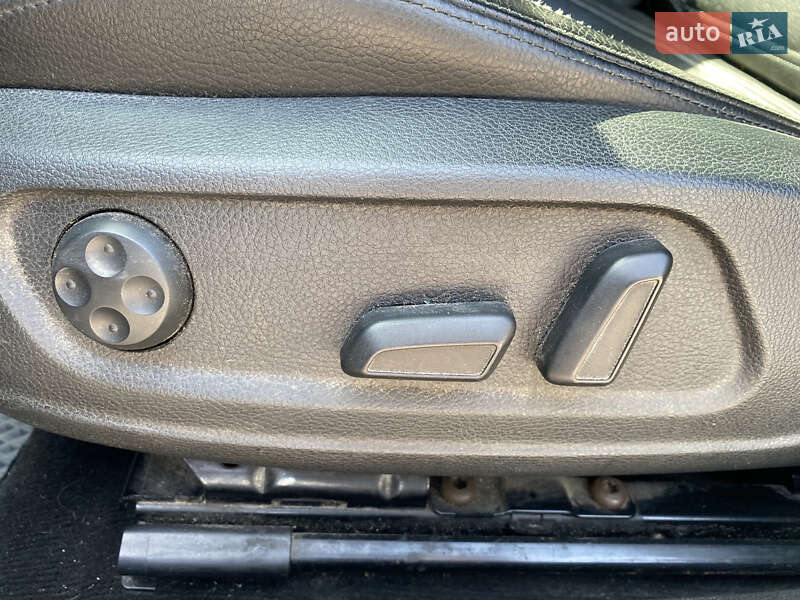 Купе Volkswagen CC / Passat CC 2013 в Львове