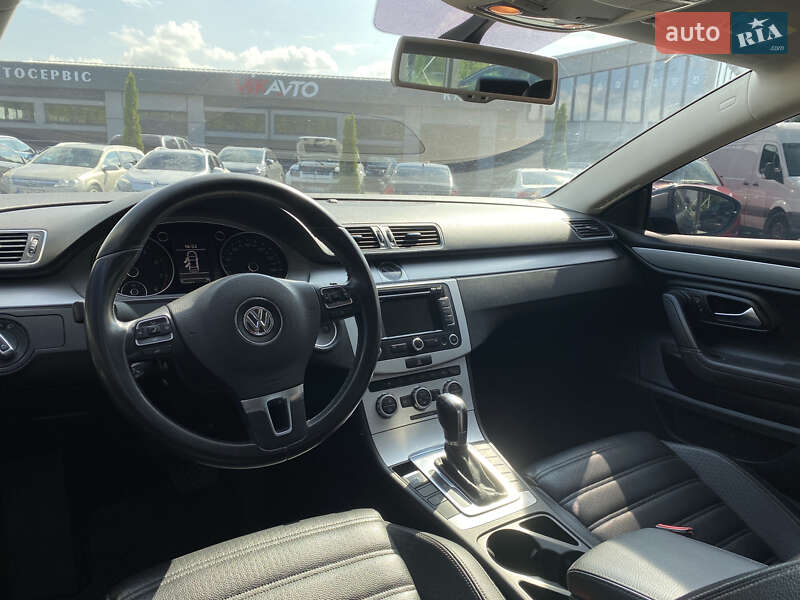 Купе Volkswagen CC / Passat CC 2013 в Львове
