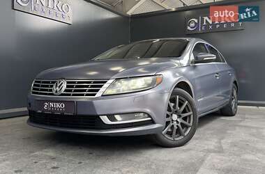 Купе Volkswagen CC / Passat CC 2013 в Киеве
