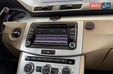 Купе Volkswagen CC / Passat CC 2013 в 
