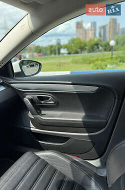 Купе Volkswagen CC / Passat CC 2012 в 