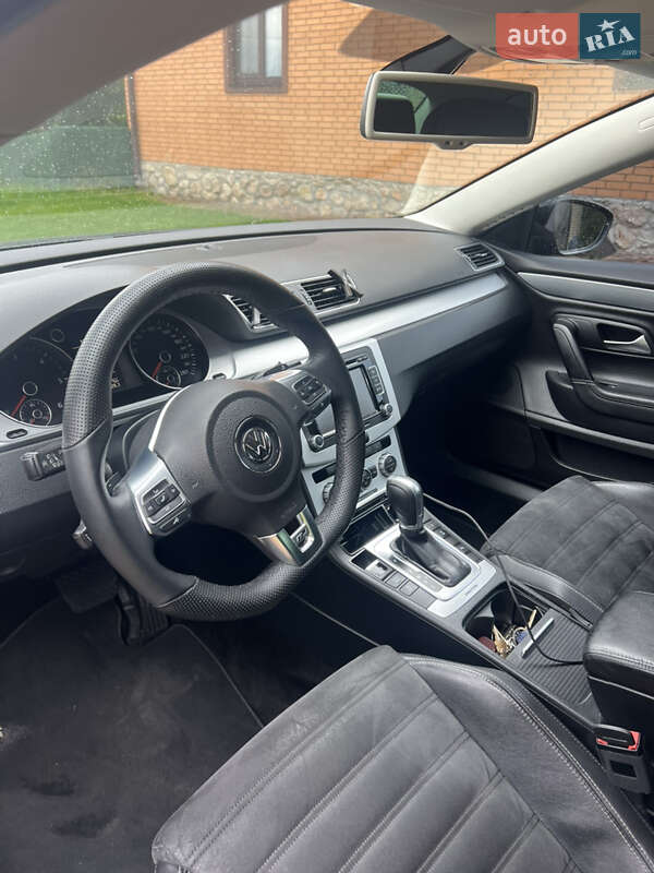 Купе Volkswagen CC / Passat CC 2014 в Киеве