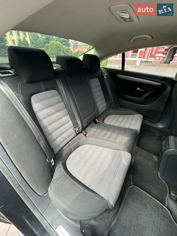 Купе Volkswagen CC / Passat CC 2012 в Дніпрі