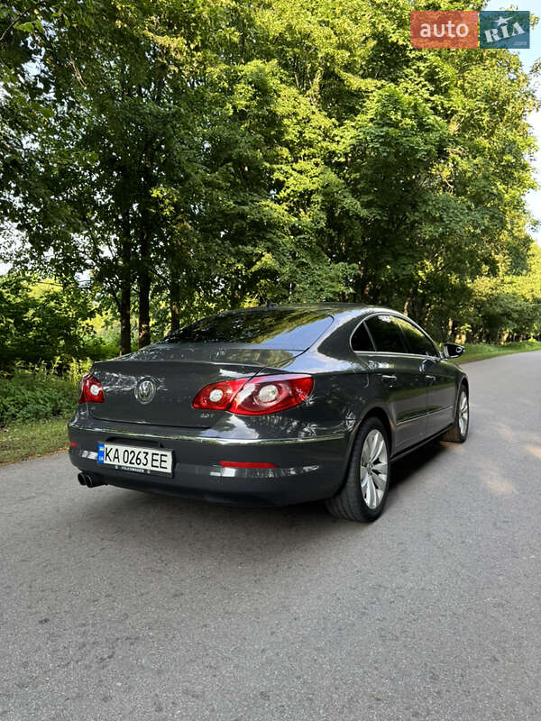 Купе Volkswagen CC / Passat CC 2011 в Киеве