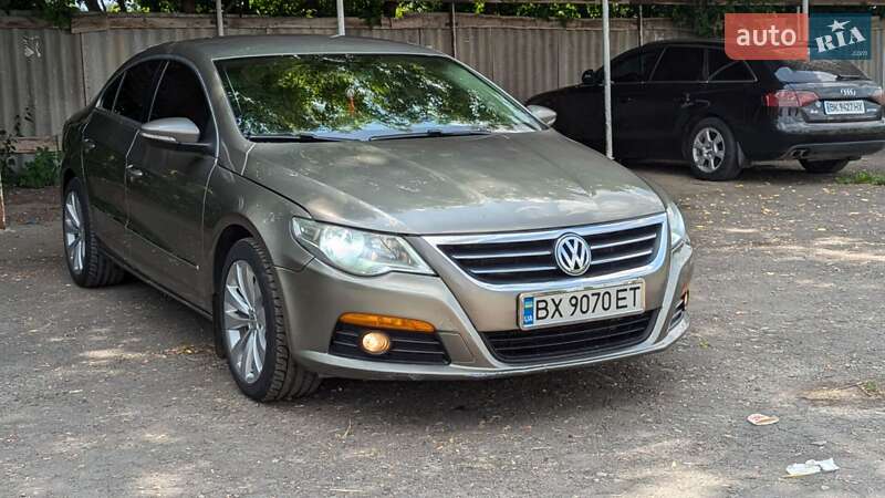 Купе Volkswagen CC / Passat CC 2009 в Луцьку